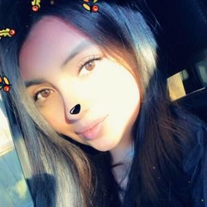 Meet your Posher, Mayra